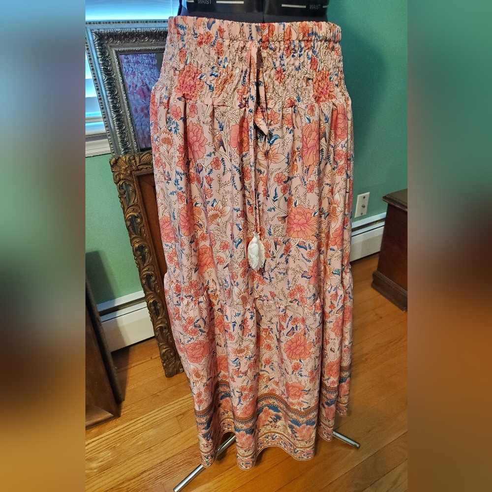 Source Unknown Peach Floral Tiered Maxi Skirt with Blue Accents